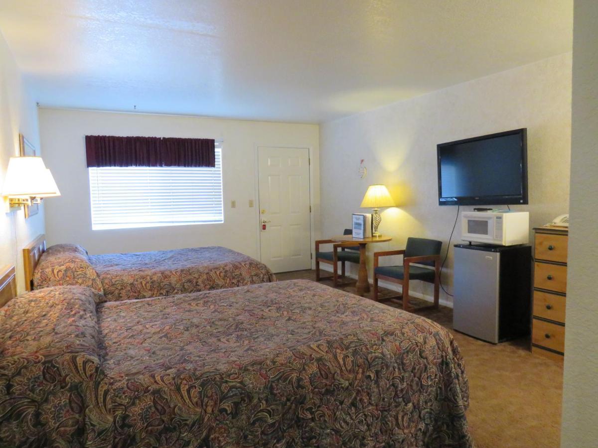 Rim Rock Motel Alturas Kültér fotó